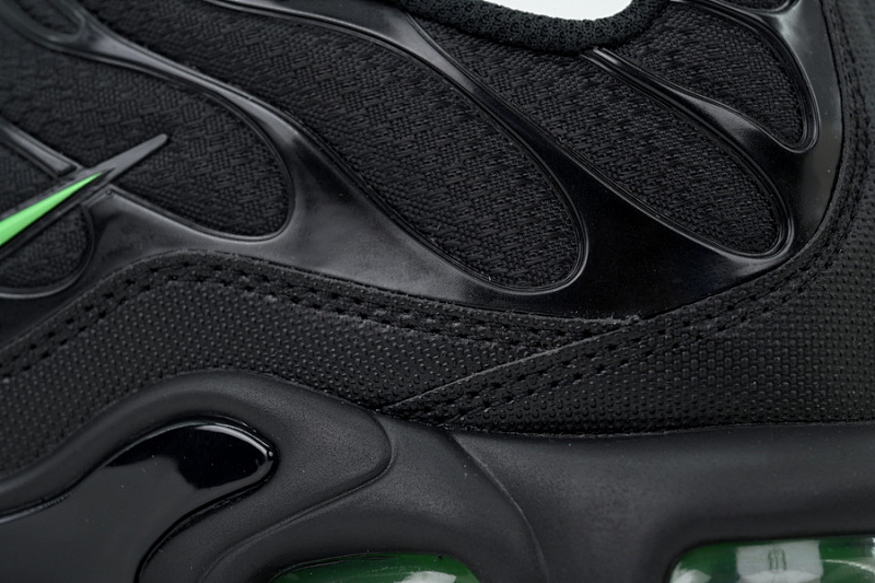 yupoo_384067_da191c7d.jpg 【BA3MA】墨绿 耐克 NIKE 休闲时尚跑步鞋 DM0032-024 Nike Air Max Plus 'Green Strike'