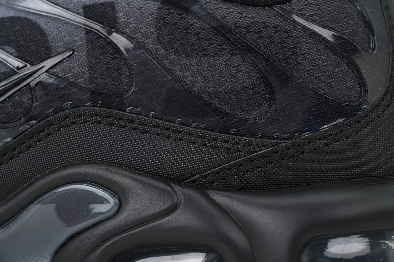 【BA3MA】黑灰 耐克 NIKE 休闲时尚跑步鞋 IB2253-001 Nike Paris Saint-Germain x Air Max Plus 'Black Particle Grey'