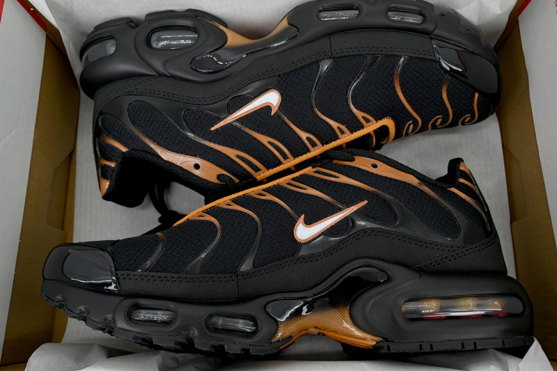 yupoo_384586_38e9619e.jpg 【BA3MA】黑橙 耐克 NIKE 休闲时尚跑步鞋 FN6949-400 Air Max Plus 'Dark Obsidian Monarch'