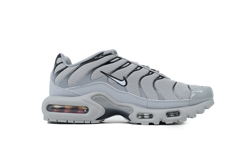 yupoo_384702_702045bd.jpg 【BA3MA】灰色-021 耐克 NIKE 休闲时尚跑步鞋 852630-021 Air Max Plus TN 'Wolf Grey'