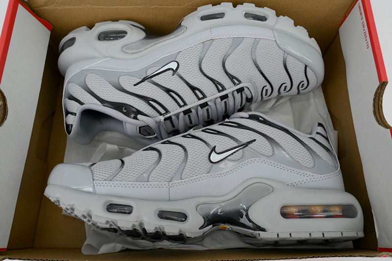 yupoo_384702_bf040ed2.jpg 【BA3MA】灰色-021 耐克 NIKE 休闲时尚跑步鞋 852630-021 Air Max Plus TN 'Wolf Grey'