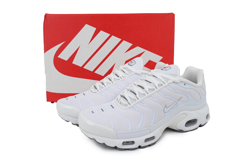 yupoo_384760_765f7b72.jpg 【BA3MA】白灰 耐克 NIKE 休闲时尚跑步鞋 604133-139 Air Max Plus 'White'
