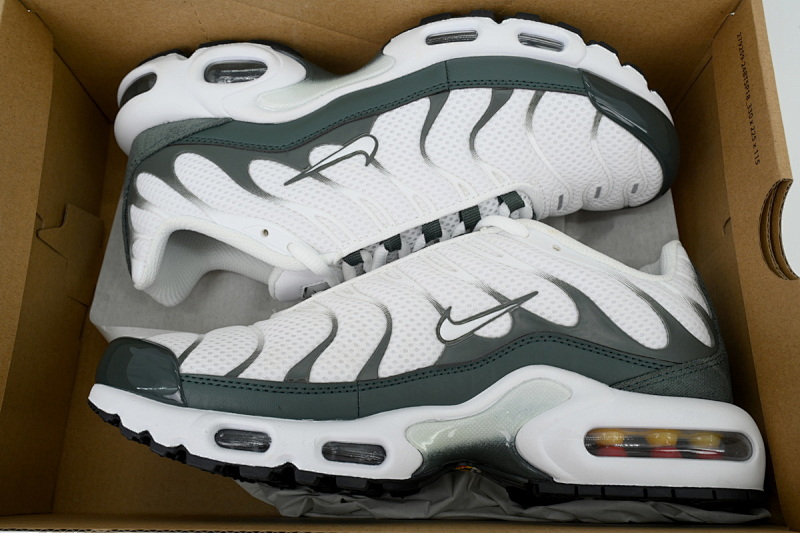 【BA3MA】白绿 耐克 NIKE 休闲时尚跑步鞋 FV6057-100 Air Max Plus Premium 'White Vintage Green'
