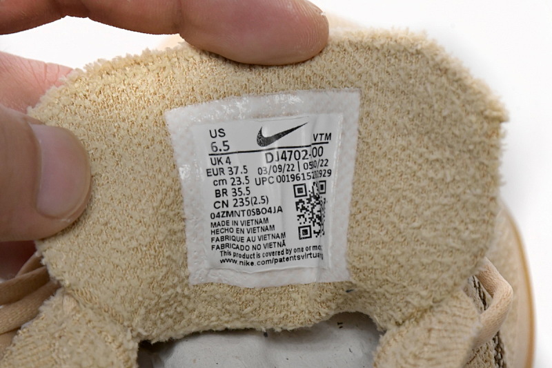 【BH9LL】黄色 耐克2022大气垫跑鞋 DJ4702-200 Nike Air Max Scorpion FK Wheat