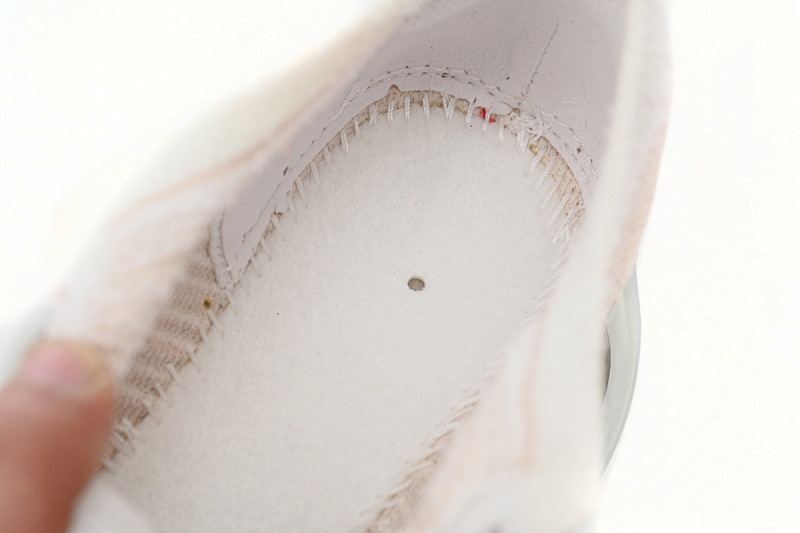 【BH9LL】兔粉 耐克2022大气垫跑鞋 FD4339-180 Nike Air Max Scorpion FK Pink