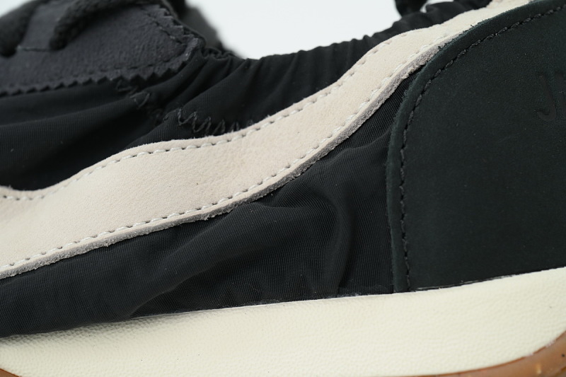 yupoo_388796_e3964c09.jpg 【BA1HM】黑色 耐克 X 雅克慕斯 时尚休闲鞋 HV8547-001 Jacquemus x Nike Wmns Moon Shoe SP 'Off Noir'