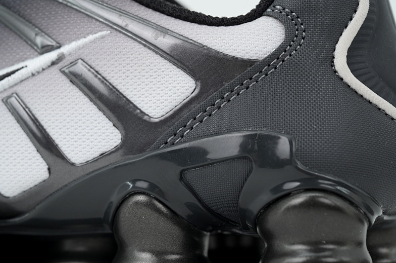 yupoo_389984_82d32075.jpg 【CA3MA】炭黑 耐克Shox TL防滑减震耐磨低帮 IH1336-002 Nike Wmns Shox TL Fade 'Off Noir White'