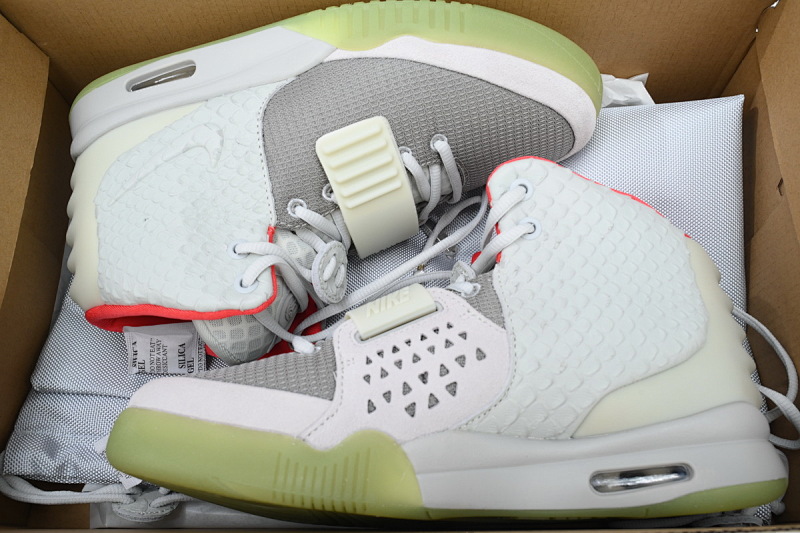 yupoo_390977_9471f4fc.jpg 【GA0TS】灰白 纯原版耐克椰子篮球鞋 508214-010 Nike Air Yeezy 2 NRG Pure Platinum