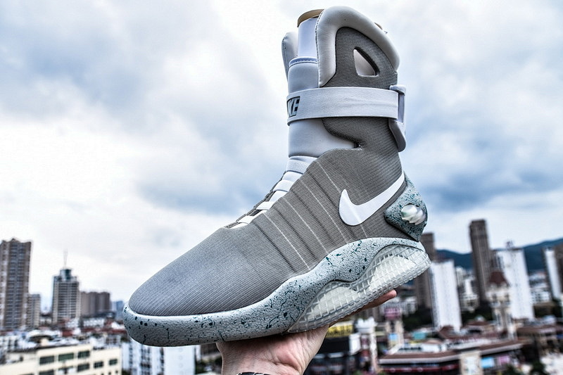 【FB3R5G】耐克回到未来 NIKE AIR MAG