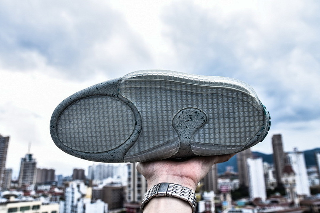 【FB3R5G】耐克回到未来 NIKE AIR MAG