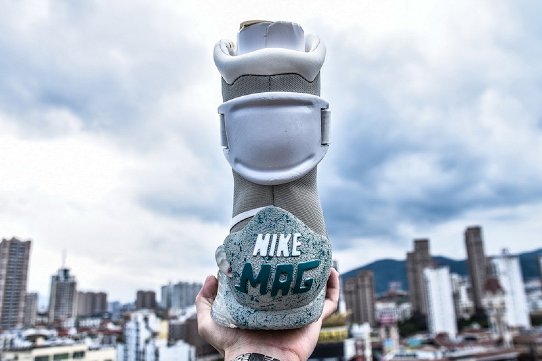 【FB3R5G】耐克回到未来 NIKE AIR MAG