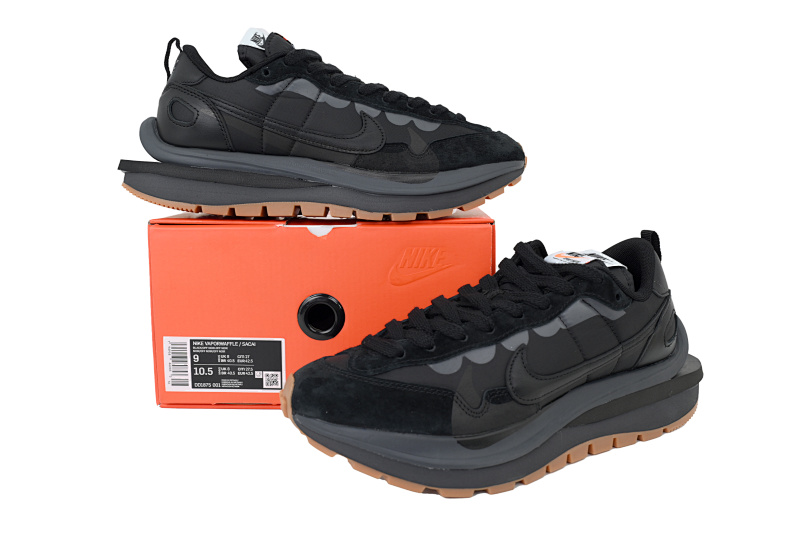 yupoo_391694_d0cf0aeb.jpg 【BA3PB】PB全黑 耐克华夫3代跑鞋 DD1875-001 Sacai x Nike VaporWaffle Black and Gum