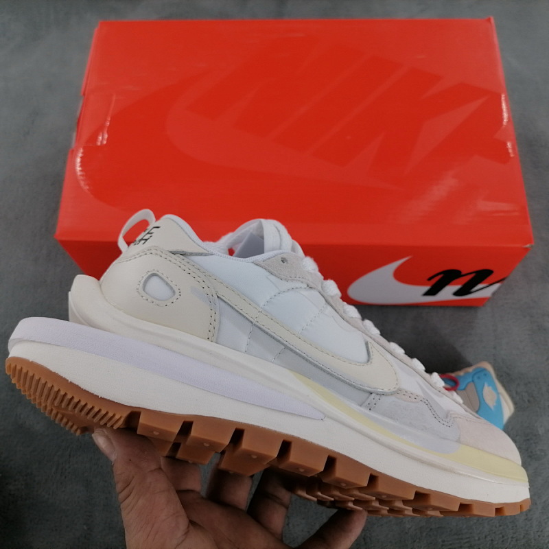 yupoo_391723_8c73164e.jpg 【BA3PB】PB全白 耐克华夫3代跑鞋 DD1875-100 Sacai x Nike VaporWaffle White
