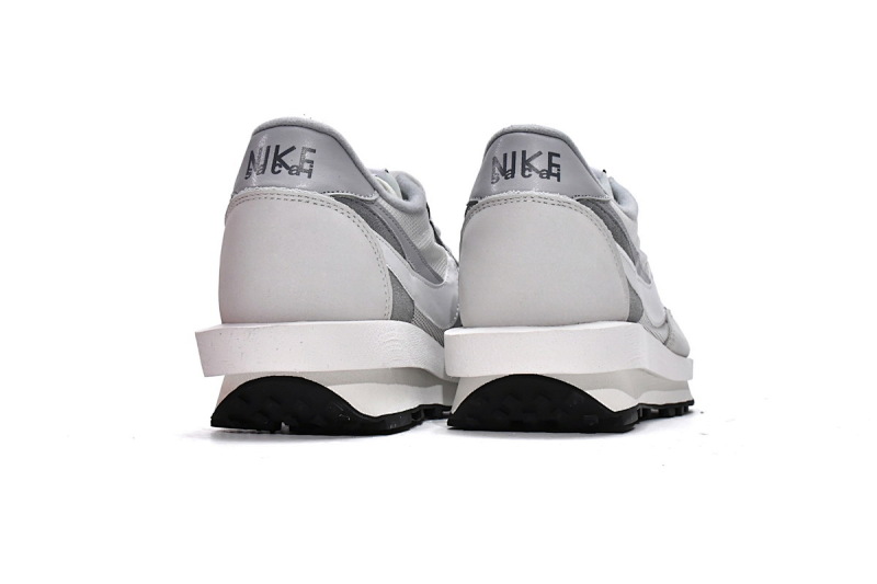 【BA0PB】灰白100 TOP版耐克华夫跑鞋 BV0073-100 Sacai x Nike LDV Waffle Summit White