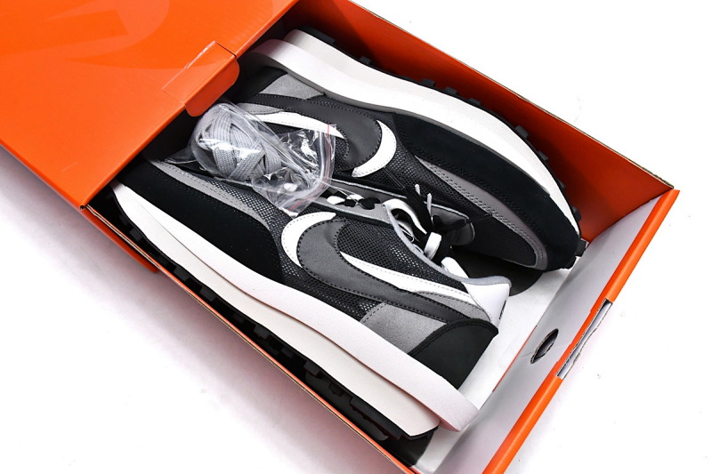 【BA0PB】001黑 TOP版耐克华夫跑鞋 BV0073-001 Sacai x Nike LDV Waffle Black