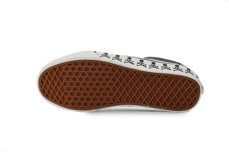 【AB1X7】SK8白骷髅头 万斯 经典低帮时尚板鞋 VN000CZU50K Vans Sk8-Low 'White Skull'