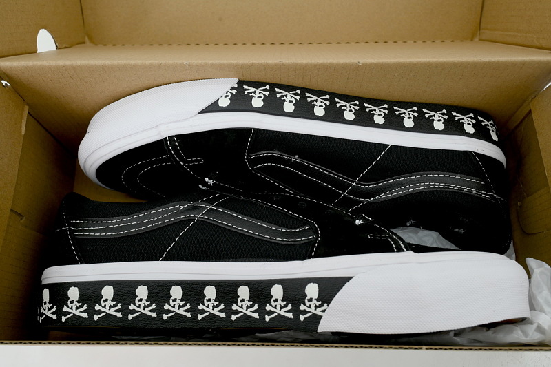 【AB1X7】SK8黑骷髅头 万斯 经典低帮时尚板鞋 VN000BVX616 Vans Sk8-Low 'Black Skull'