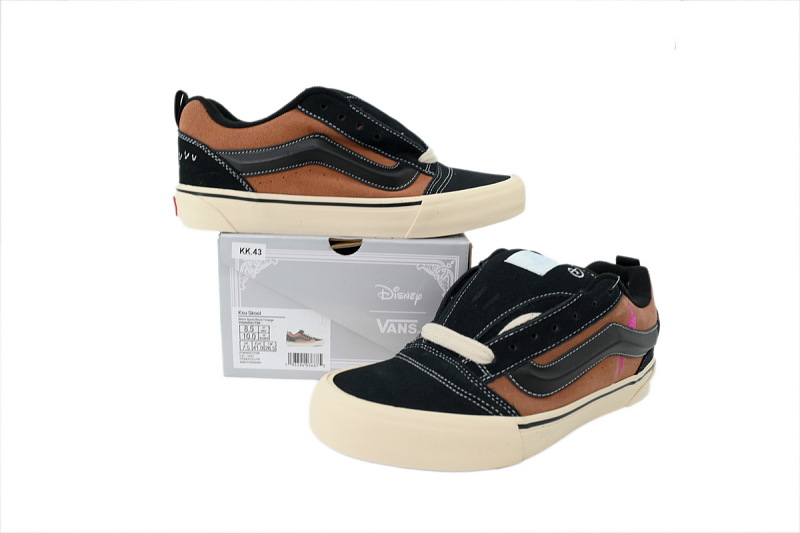 【AB8X7】面包迪斯尼 万斯 经典低帮时尚板鞋 VN0009QCYS8 Disney x Vans Knu-Skool 'Scar'