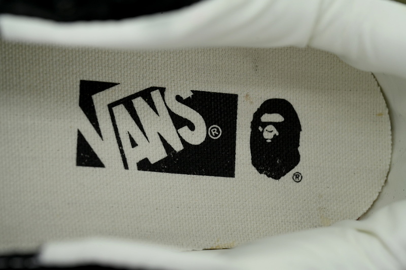 【BB9X7】迷彩鸳鸯 万斯 经典低帮时尚板鞋 VN000Z39W09 BAPE x Vans Premium Knu Skool 'Camo Green'