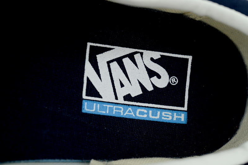 【AB9X7】SK8藏蓝 万斯 经典低帮时尚板鞋 VN0A4UWI5V8 Vans Sk8-Low 'Black White'