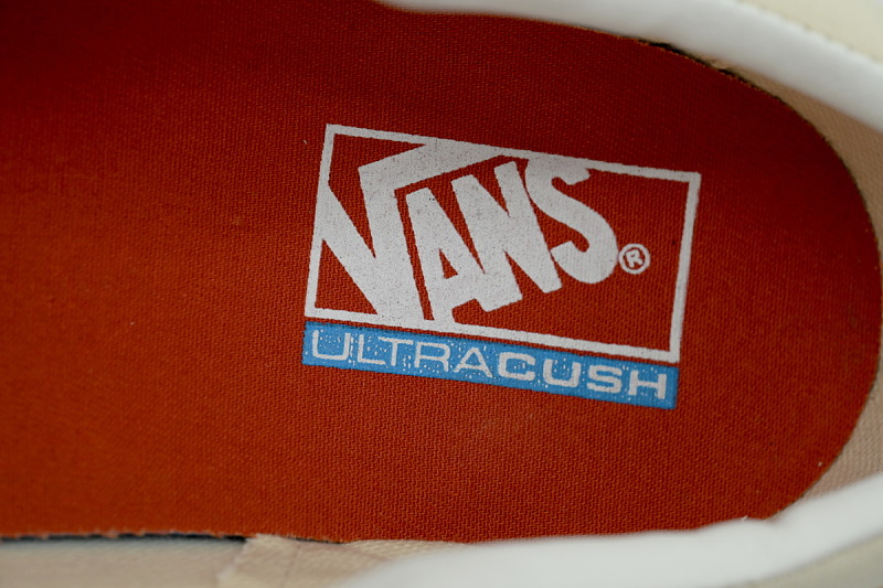 【AB9X7】SK8米白红 万斯 经典低帮时尚板鞋 VN0A4UWI4WU Vans Sk8-Low Reissue SF 'Antique White Langoustin'
