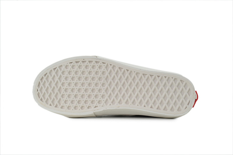 【AB1X7】SK8刺绣联名米色 万斯 经典低帮时尚板鞋 VN0A5FCF6FB Vans Sk8-Low 'Beige Snow'