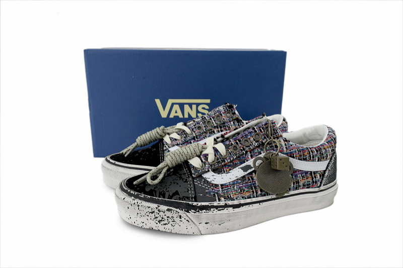 【AB3X7】小香风黑色 万斯 经典低帮时尚板鞋 VN000D9VDE2 Vans Old Skool Premium Charms 'Black Grey'