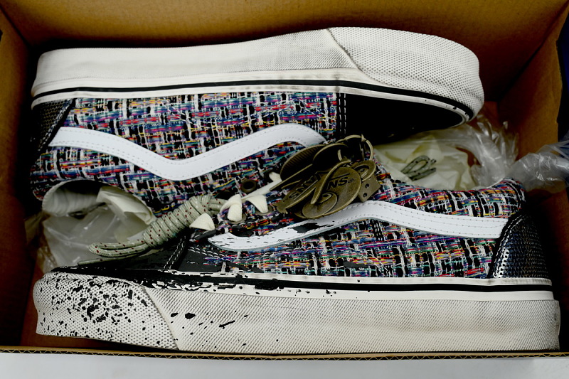 【AB3X7】小香风黑色 万斯 经典低帮时尚板鞋 VN000D9VDE2 Vans Old Skool Premium Charms 'Black Grey'