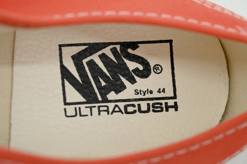【AB7X7】安娜海姆脏橘 万斯 经典低帮时尚板鞋 VN0A38ENMR8 Vans Authentic 44 DX 'Orange White'