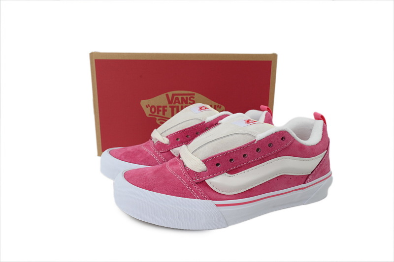 【AB6X7】面包草莓熊 万斯 经典低帮时尚板鞋 VN0009QCBJ1 Vans Knu-Skool 'Retro Pink'