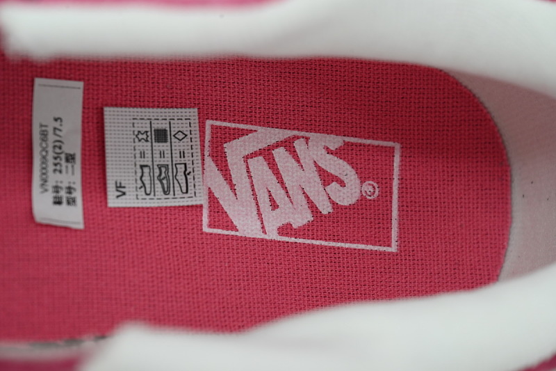 【AB6X7】面包草莓熊 万斯 经典低帮时尚板鞋 VN0009QCBJ1 Vans Knu-Skool 'Retro Pink'