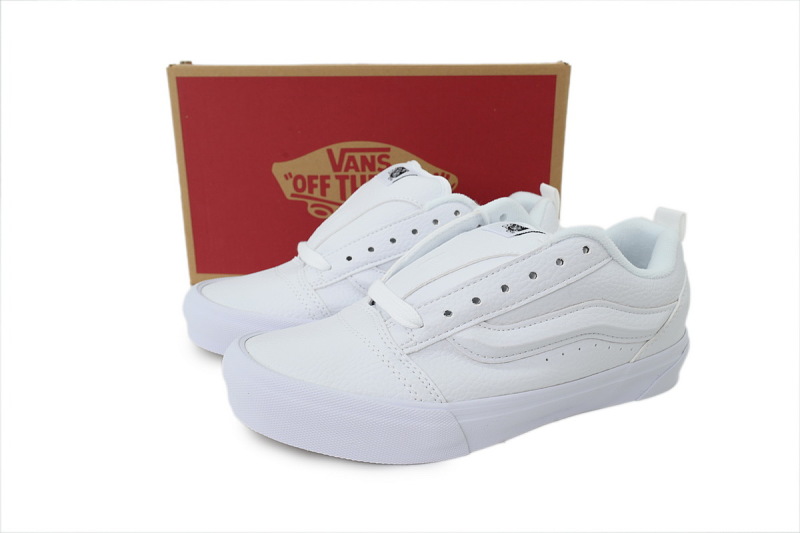 【AB6X7】面包白皮 万斯 经典低帮时尚板鞋 VN0009QCW00 Vans Knu-Skool 'True White'