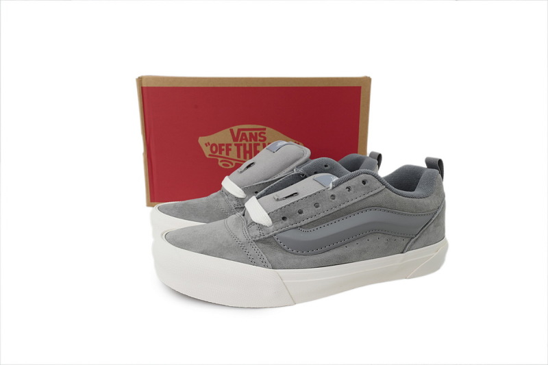 【AB6X7】面包中灰色 万斯 经典低帮时尚板鞋 MKKW0606ZDH Vans Knu-Skool 'Grey'