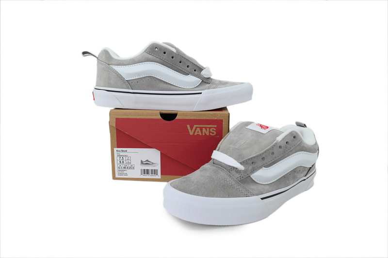 【AB6X7】面包灰白条 万斯 经典低帮时尚板鞋 VN000D75GRY Vans Knu-Skool 'Light Grey'
