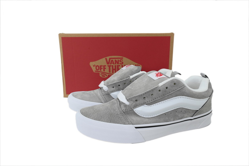 【AB6X7】面包灰白条 万斯 经典低帮时尚板鞋 VN000D75GRY Vans Knu-Skool 'Light Grey'