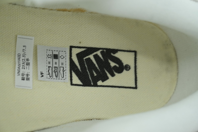 【AB6X7】面包灰白条 万斯 经典低帮时尚板鞋 VN000D75GRY Vans Knu-Skool 'Light Grey'