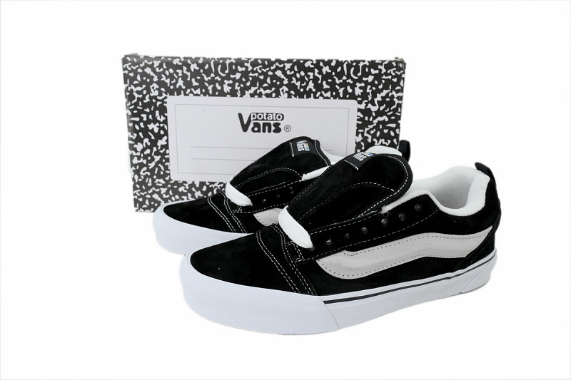 【AB8X7】面包刺绣 万斯 经典低帮时尚板鞋 VN0A7Q5JB3P Vans Vault UA Knu-Skool VR3 LX Imran Potato Black White