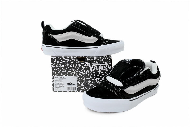 【AB8X7】面包刺绣 万斯 经典低帮时尚板鞋 VN0A7Q5JB3P Vans Vault UA Knu-Skool VR3 LX Imran Potato Black White