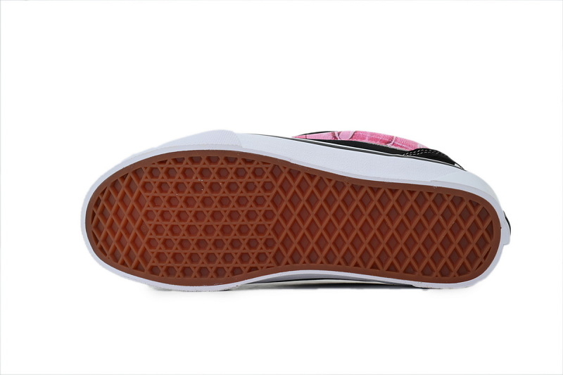 【AB6X7】面包水蜜桃 万斯 经典低帮时尚板鞋 VN0009QCB9P Peaches x Vans Knu-Skool 'Black Pink'