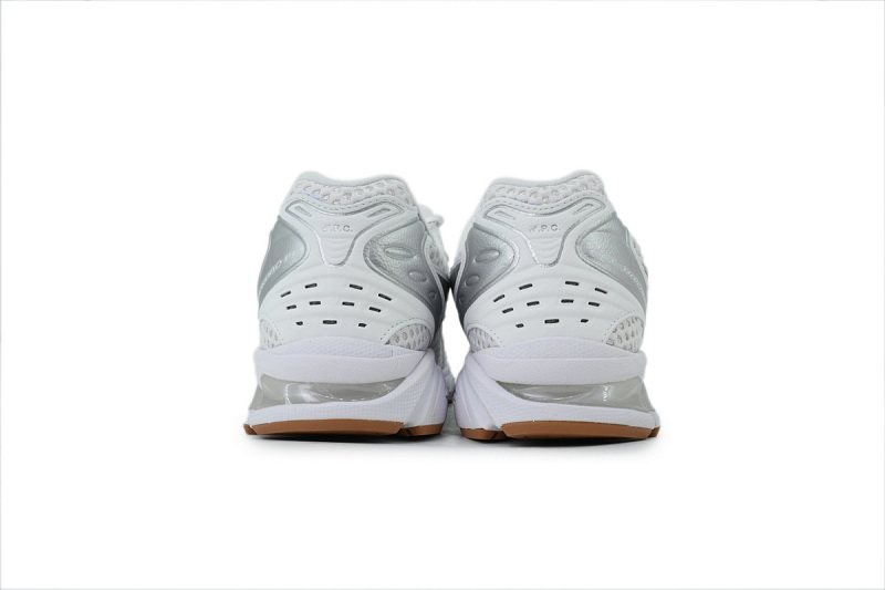 【BA3M5】白色 亚瑟士 复古时尚跑步鞋 1203A727-100 A.P.C. x ASICS Gel Kayano 14 'White Pure Silver'