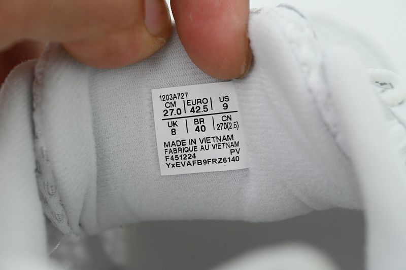 【BA3M5】白色 亚瑟士 复古时尚跑步鞋 1203A727-100 A.P.C. x ASICS Gel Kayano 14 'White Pure Silver'
