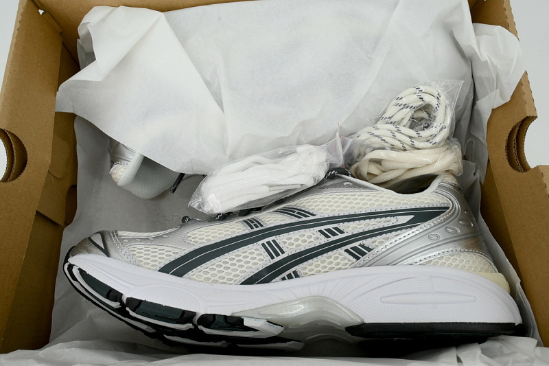 【BA3M5】银米黑 亚瑟士 复古时尚跑步鞋 1203A566-100 Kith x ASICS Gel Kayano 14 'Cream Scarab' 2024