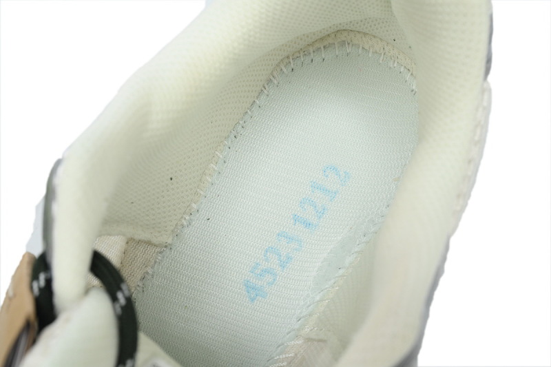 【BA7X7】卡其银黑 亚瑟士 复古时尚跑步鞋 1203A566-100 Kith x Asics Gel Kayano 14 'Cream Scarab'