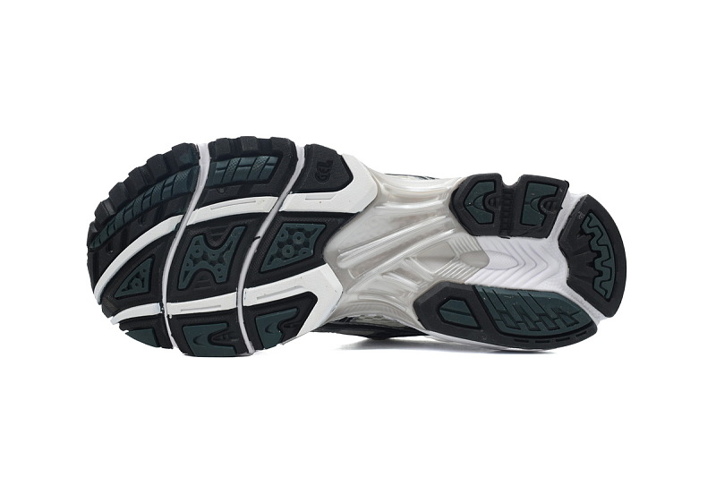 【BA7X7】卡其银黑 亚瑟士 复古时尚跑步鞋 1203A566-100 Kith x Asics Gel Kayano 14 'Cream Scarab'