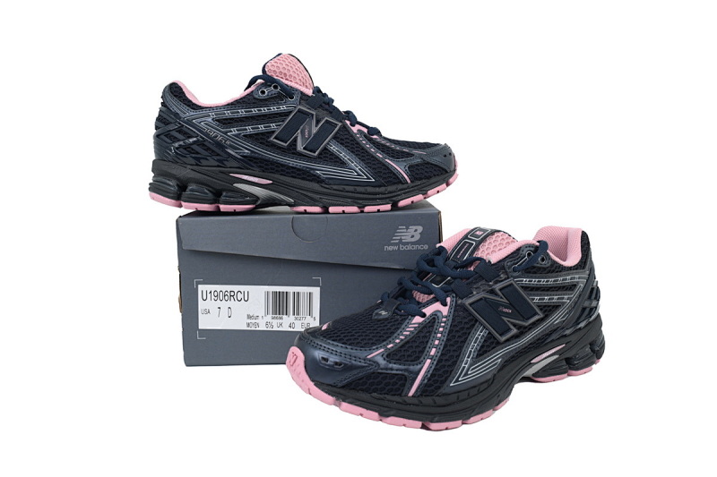 yupoo_403506_6f6ad662.jpg 【BA7CE】黑粉RCU 1906R系列复古时尚 U1906RCU 1906R 'Pink Taffy'