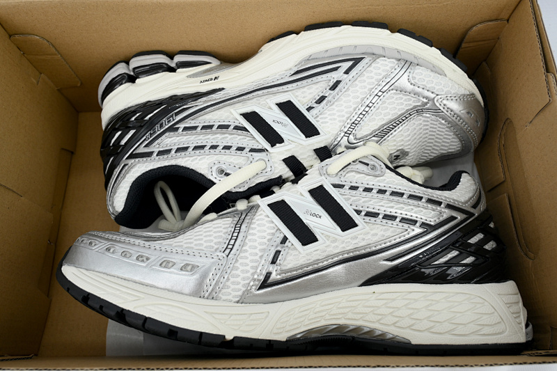 【BA7CE】黑白RER 1906R系列复古时尚  M1906RER  1906R 'Silver Metallic Black'