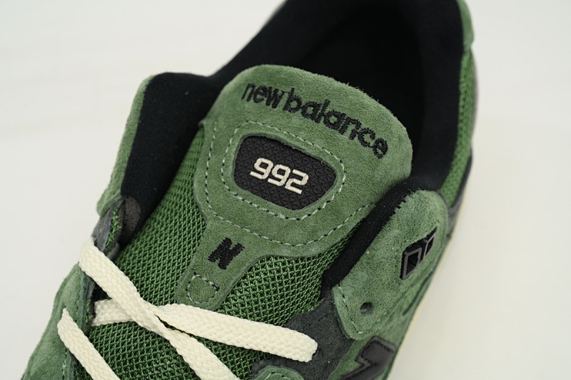 【BH1CE】军绿JJ 新百伦NB992系列跑步鞋 M992JJ JJJJound x New Balance 992 Made in USA 'Mossy Green'