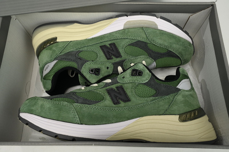 【BH1CE】军绿JJ 新百伦NB992系列跑步鞋 M992JJ JJJJound x New Balance 992 Made in USA 'Mossy Green'