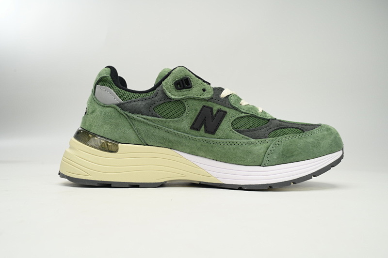 【BH1CE】军绿JJ 新百伦NB992系列跑步鞋 M992JJ JJJJound x New Balance 992 Made in USA 'Mossy Green'