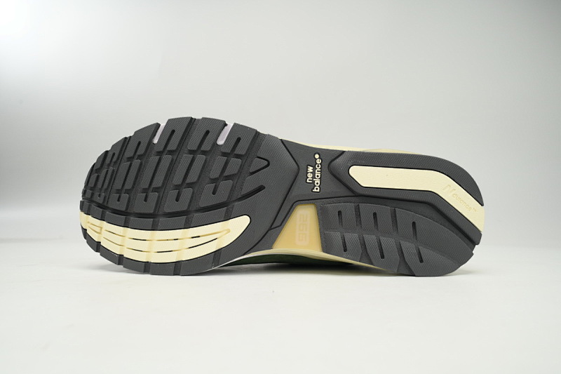 【BH1CE】军绿JJ 新百伦NB992系列跑步鞋 M992JJ JJJJound x New Balance 992 Made in USA 'Mossy Green'